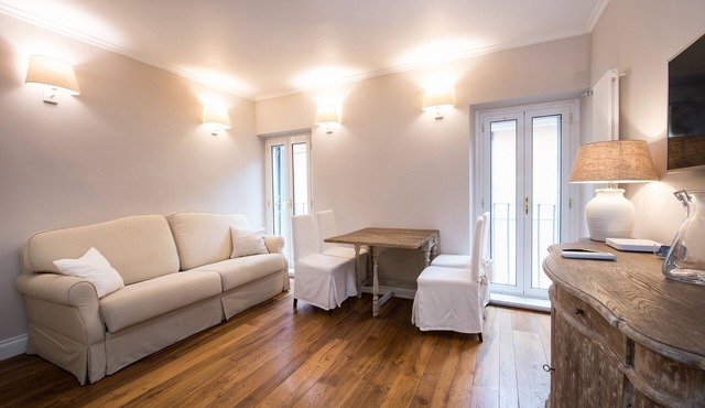 House Belsiana light dwells in the heart of Rome