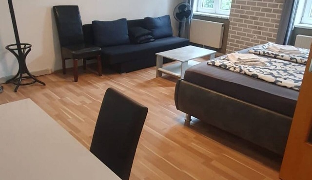Inviting Simmering Apartment with 2 Bedrooms
