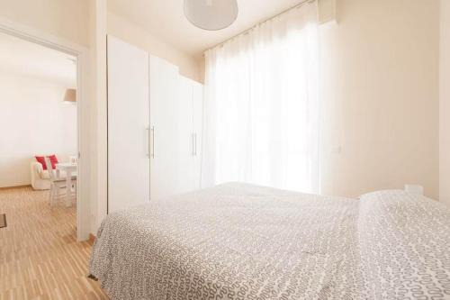 Masaccio Bright Apartment with Balcony & AC