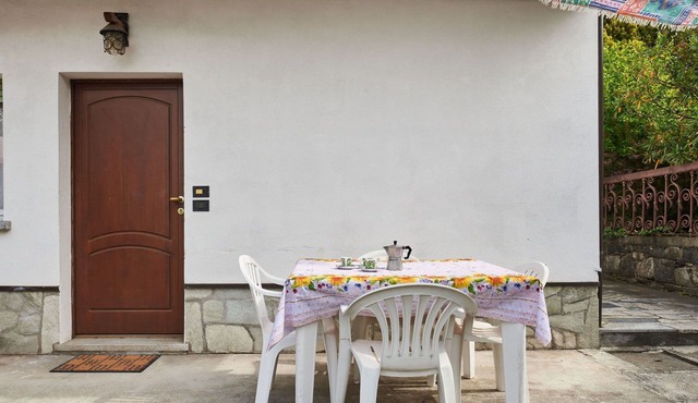 Nice apartment for 7 guests with WIFI, TV, terrace and pets allowed