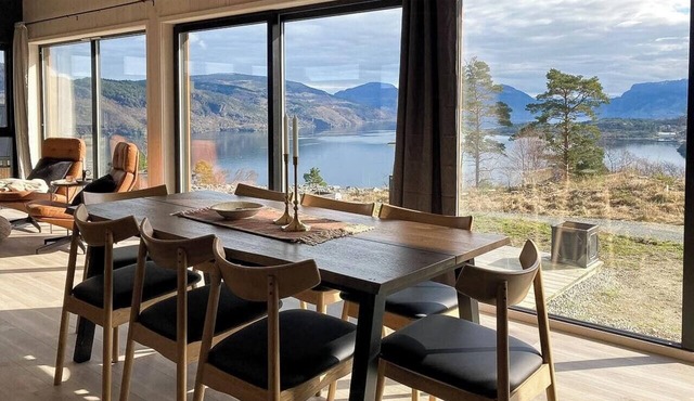 Panoramic cabin with sea view on Randøy