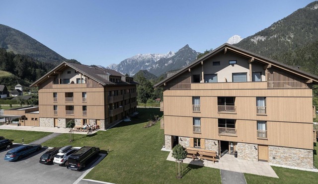 Spacious 3-Bedroom Alpine Apartment for 7 Guests