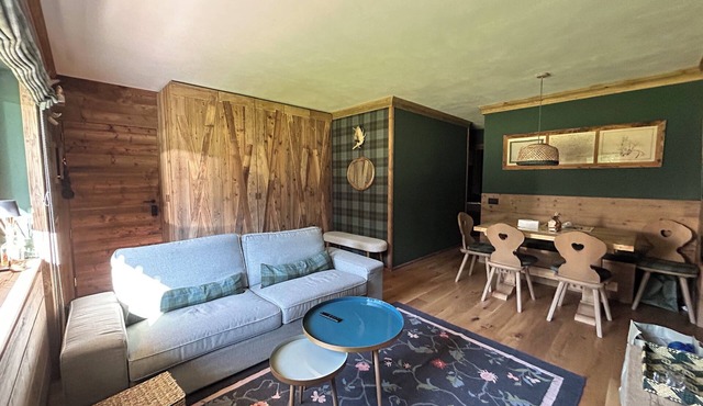 Special offer ! Top location with private parking