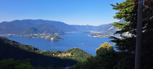 Tre Finestre Sul Lago