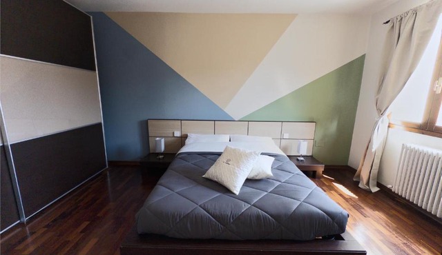 Urban Light 1Bedr, 1SofaBed, Central stay, Free Parking