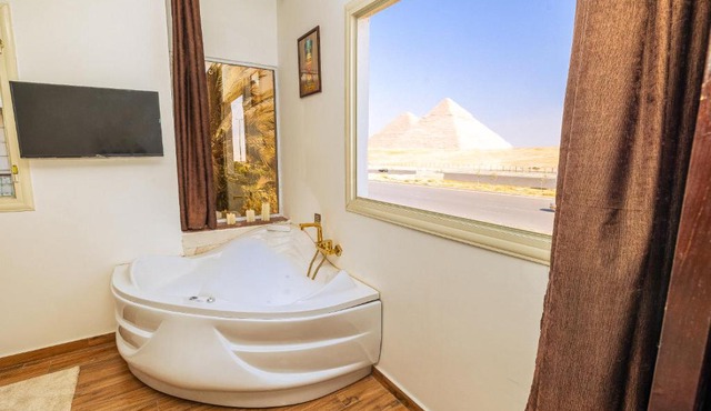 White Pyramids inn