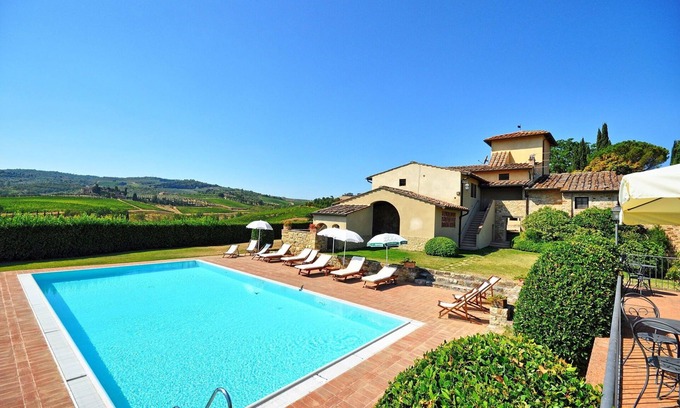 San Casciano in Val di Pesa Apartment | Lovely apartment with WIFI, A/C, pool, TV and pets allowed, close to Greve In Chianti