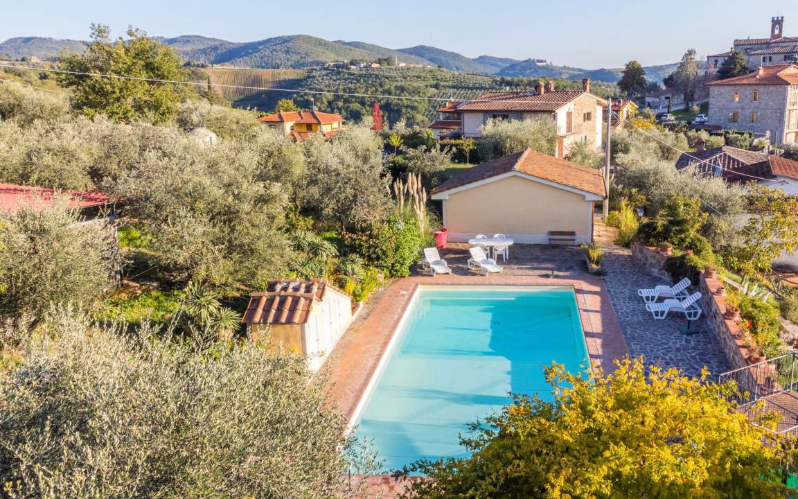 Photo of Others in Rietine