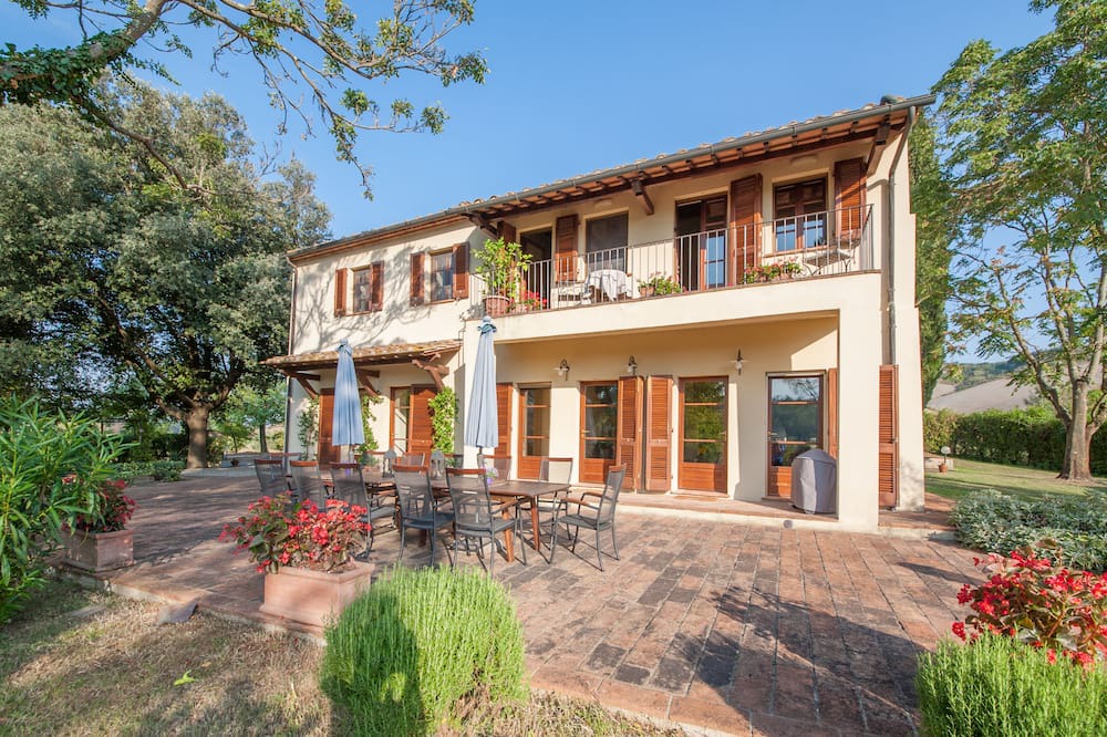 Photo of Outdoor in Volterra
