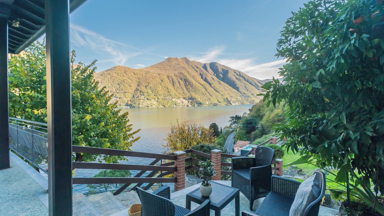 Photo of Patio Balcony in Brienno