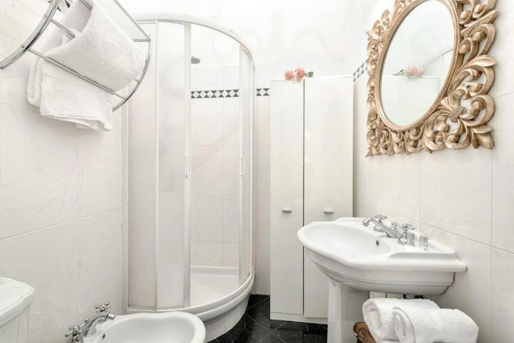Photo of Bathroom in San Lorenzo