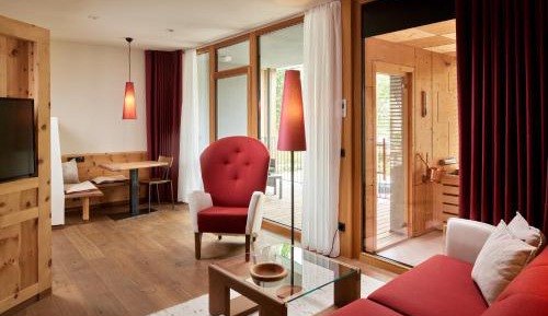 Suite with Sauna